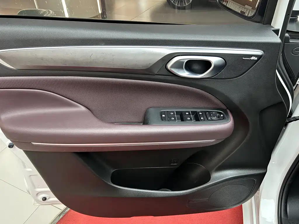 GAC Motor Trumpchi M6 — миниатюра 11
