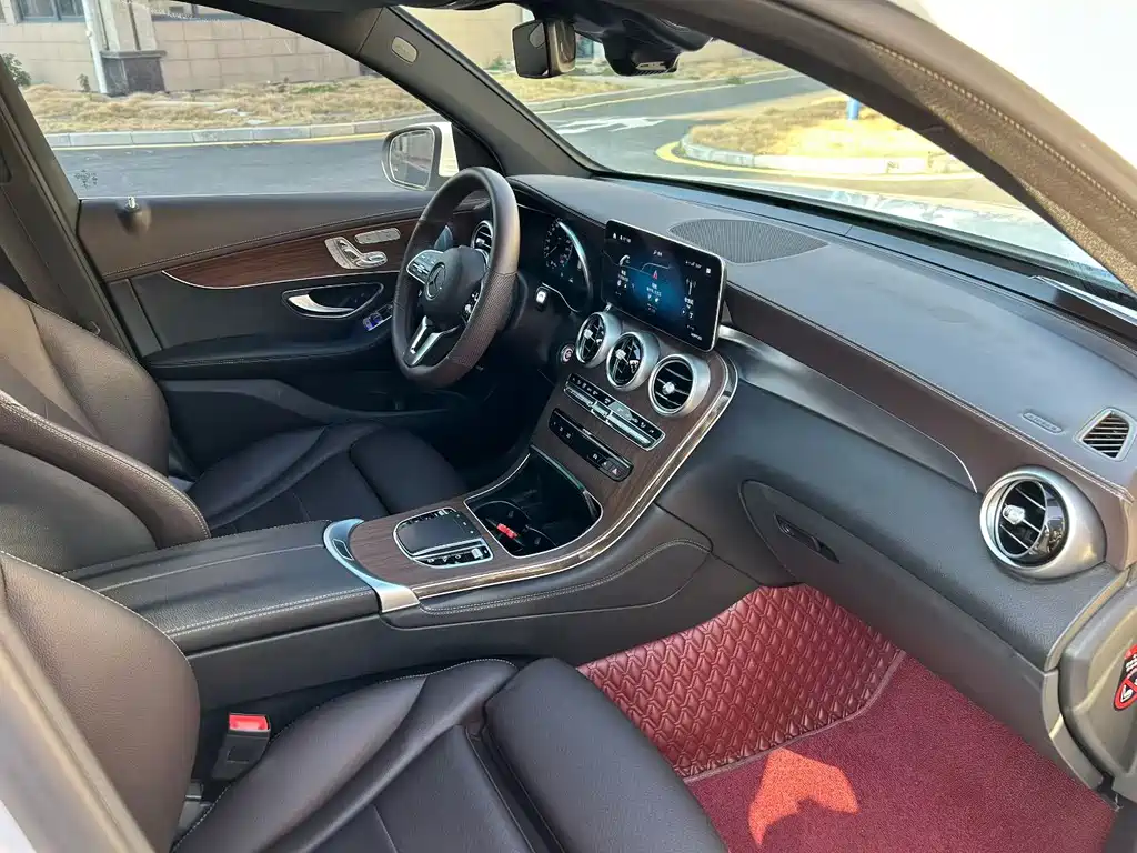 Mercedes-Benz GLC 2021 GLC 300 L 4MATIC