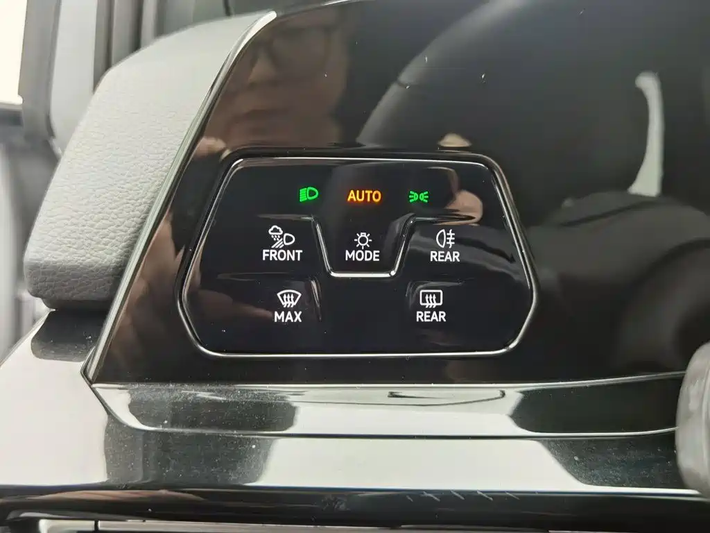 Volkswagen Golf — миниатюра 21