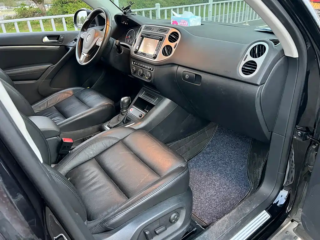 Volkswagen Tiguan — миниатюра 12