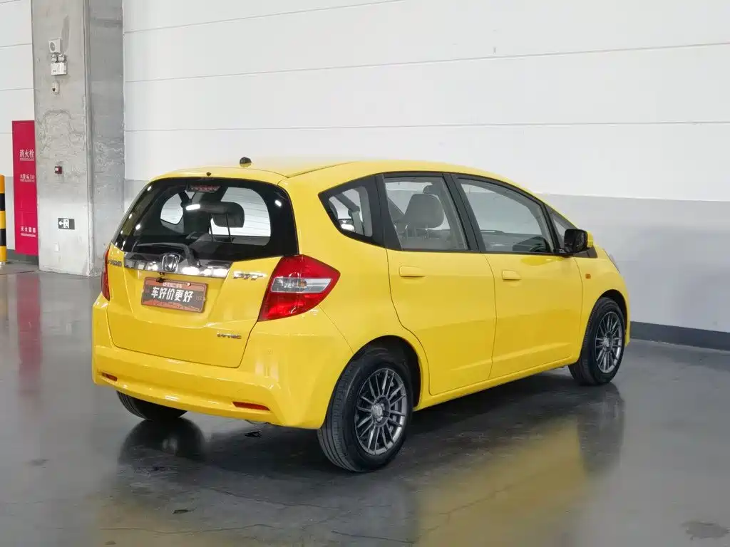 Honda Fit — миниатюра 2