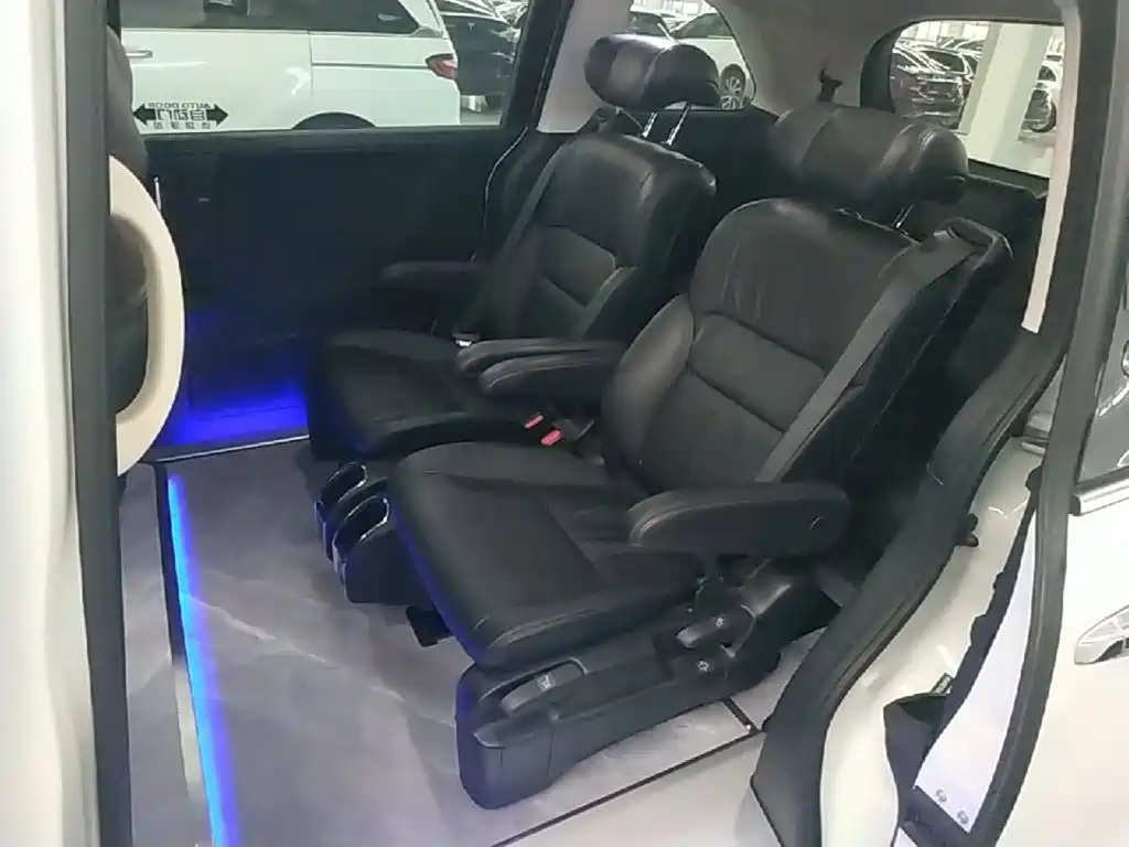 Honda Odyssey — миниатюра 17