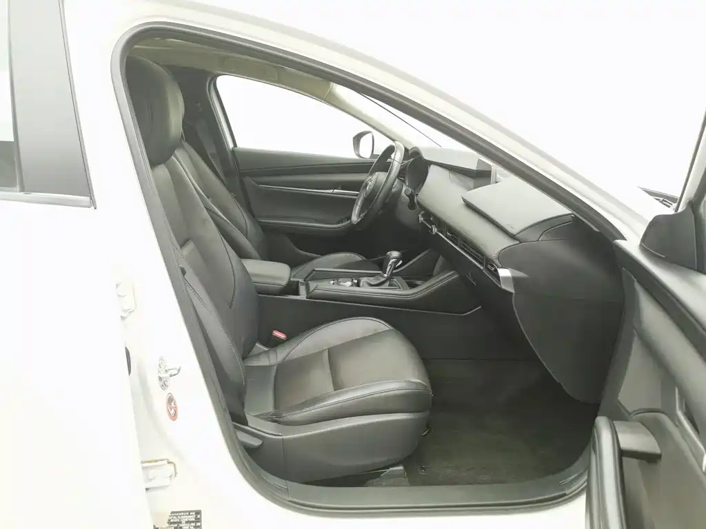 Mazda 3 Axela — миниатюра 23