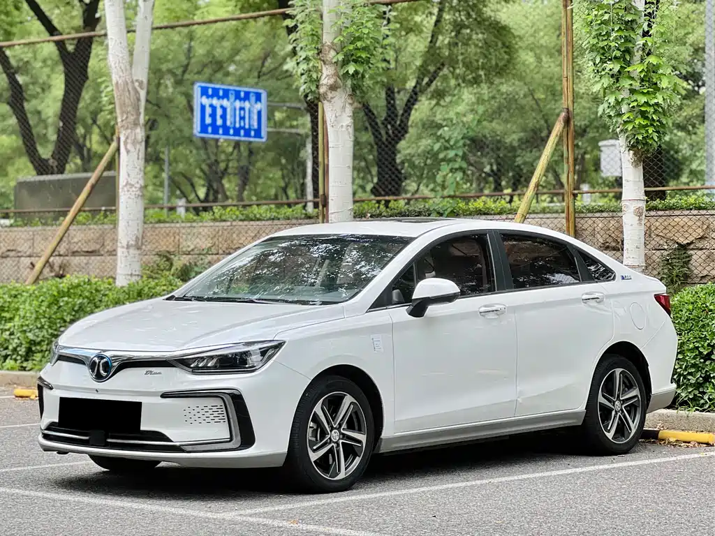 BAIC EU5 2018 R500