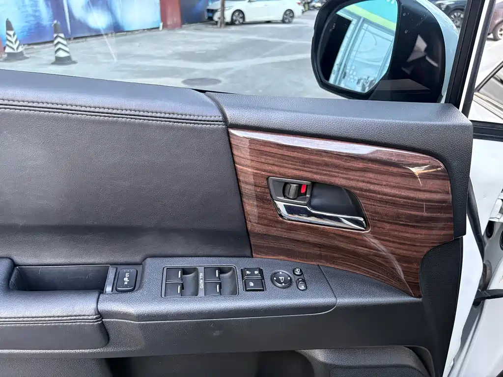 Honda Elysion — миниатюра 14