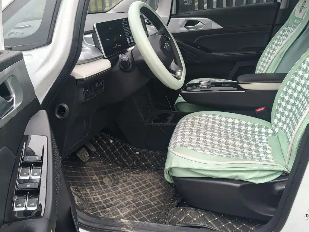 GEELY GEOMETRY E FIREFLY