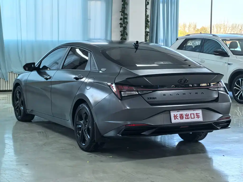 Hyundai Elantra — миниатюра 6