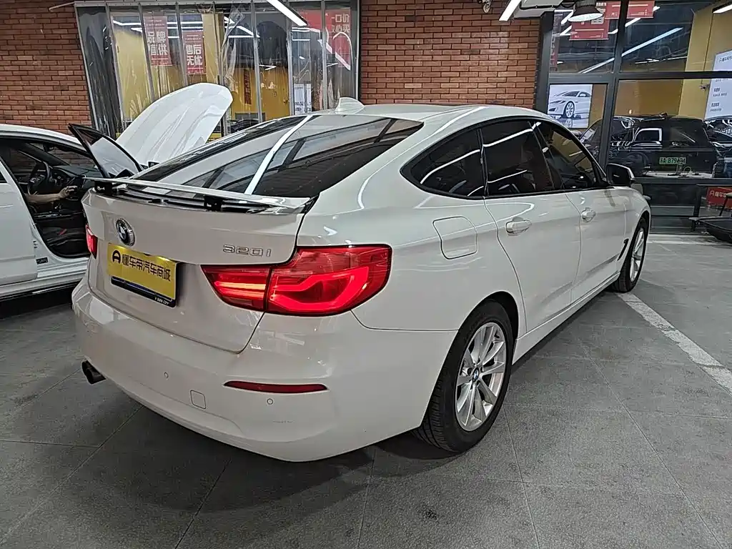 BMW 3 Series GT — миниатюра 4