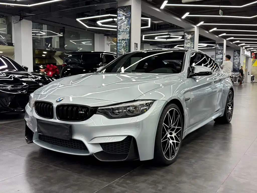 BMW M4