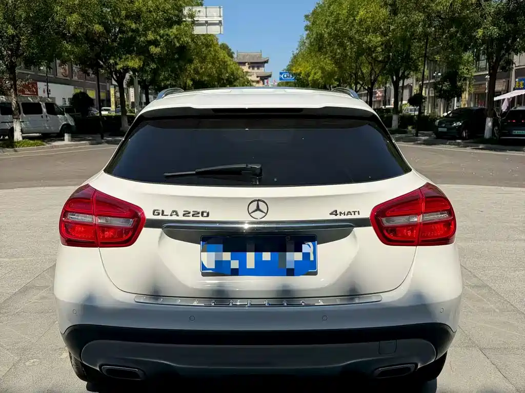 Mercedes-Benz GLA — миниатюра 8