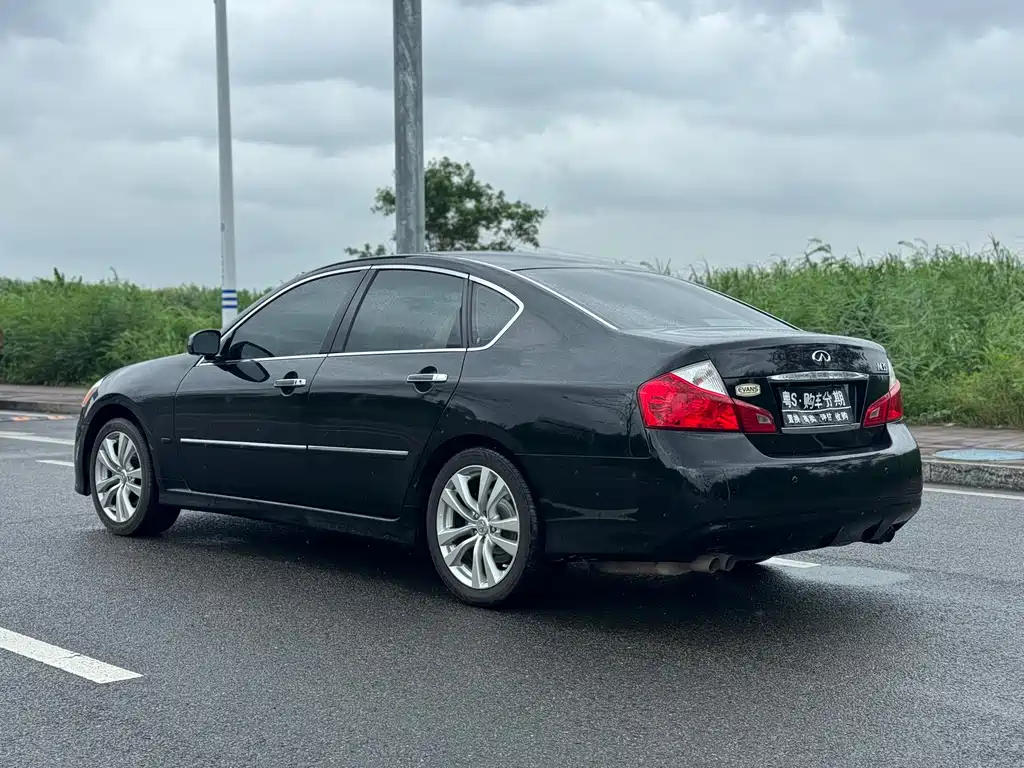 Infiniti M — миниатюра 21