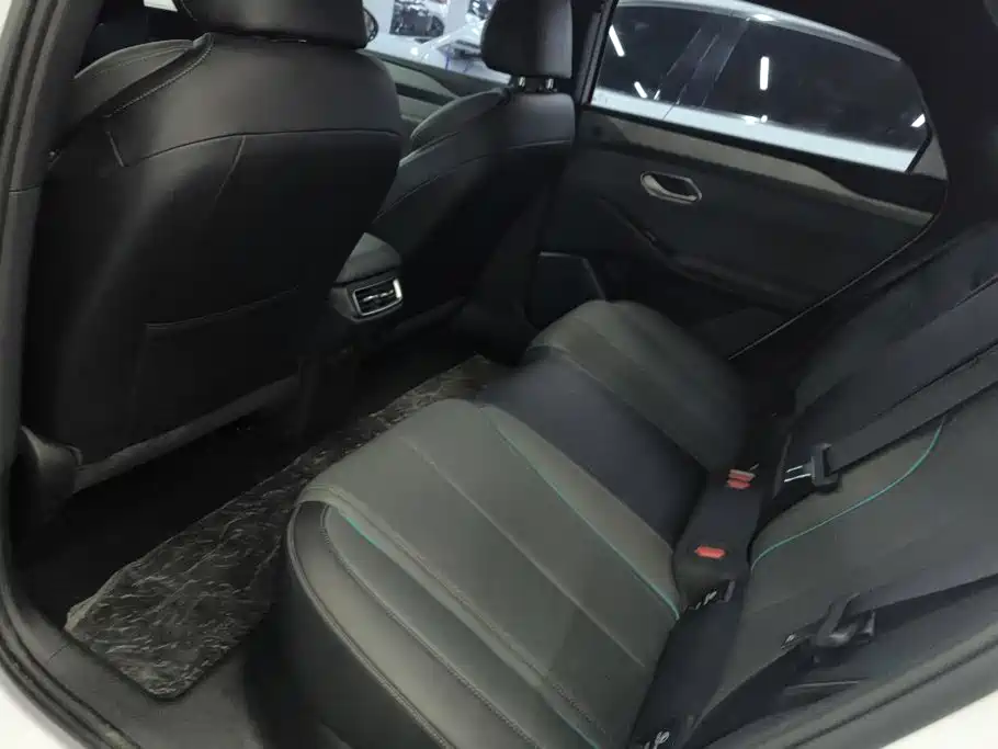 BYD Qin L — миниатюра 11
