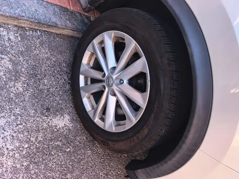 Nissan Qashqai — миниатюра 6