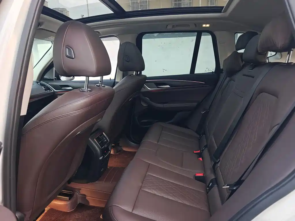 BMW X3 — миниатюра 7