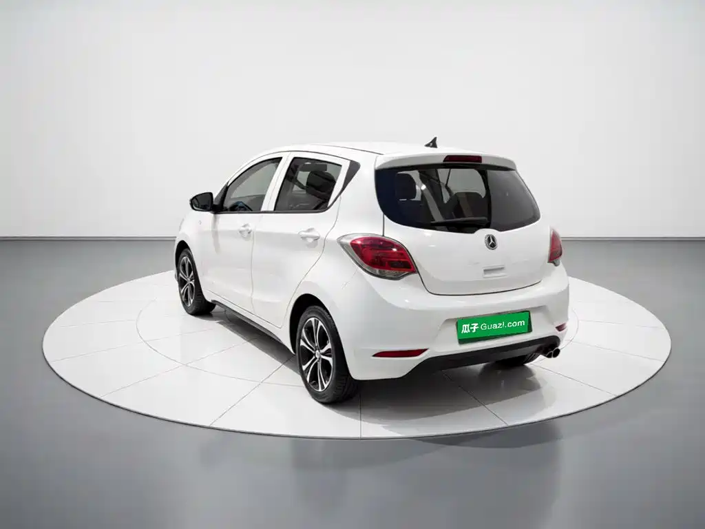 Changan Benben E-Star — миниатюра 4