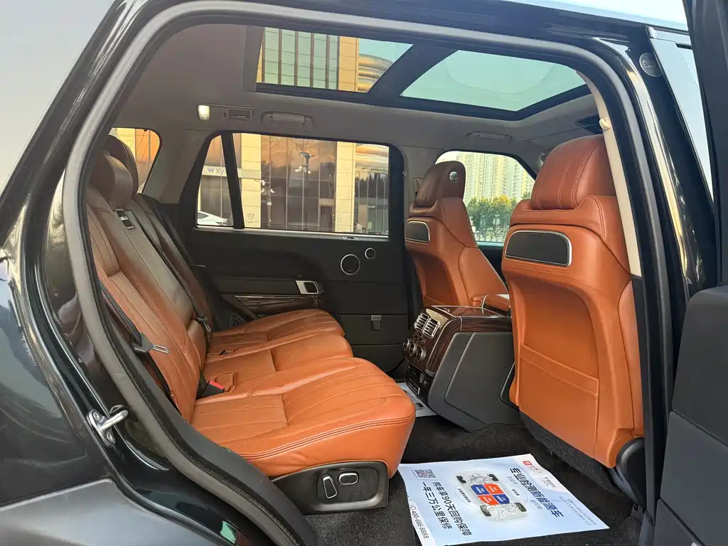 Land Rover Range Rover — миниатюра 6
