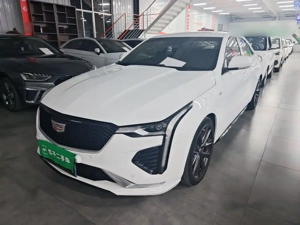 Cadillac CT4 — миниатюра 2