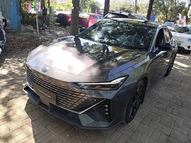 Changan UNI-V