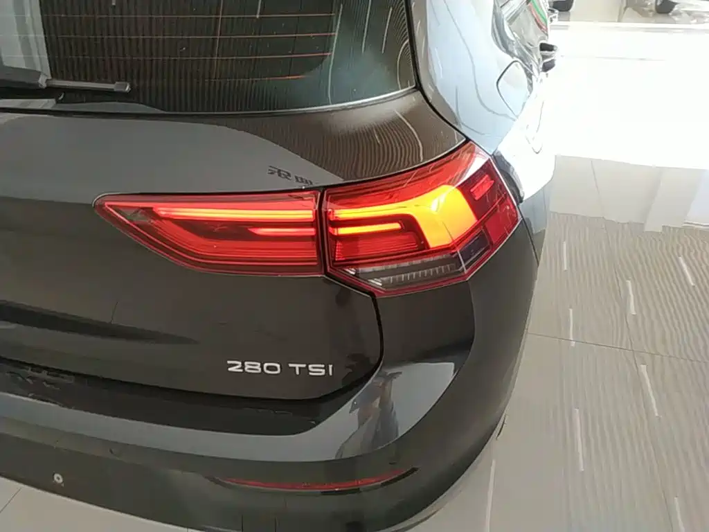 Volkswagen Golf — миниатюра 8