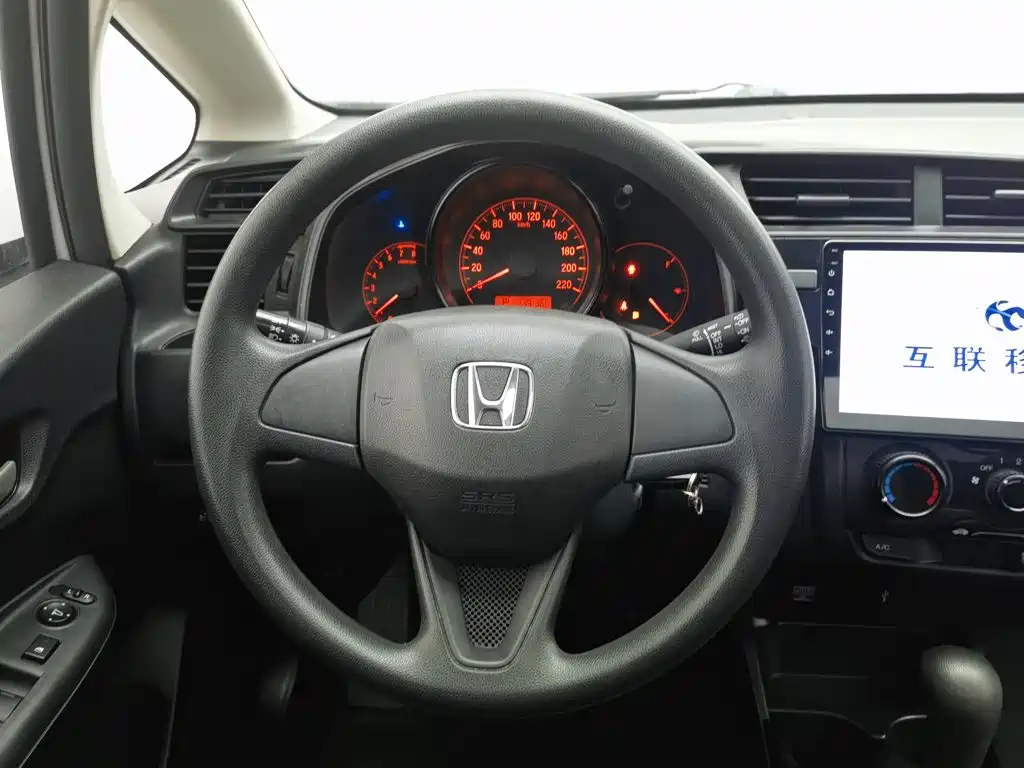 Honda Fit — миниатюра 11