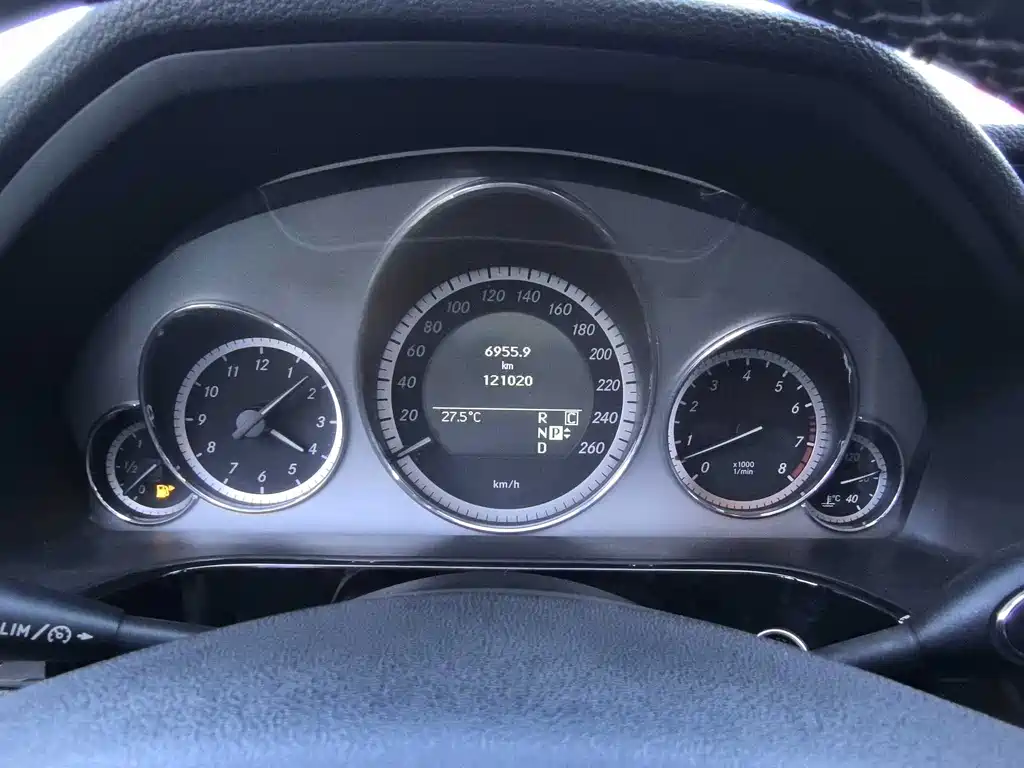 Mercedes-Benz E-Class — миниатюра 4