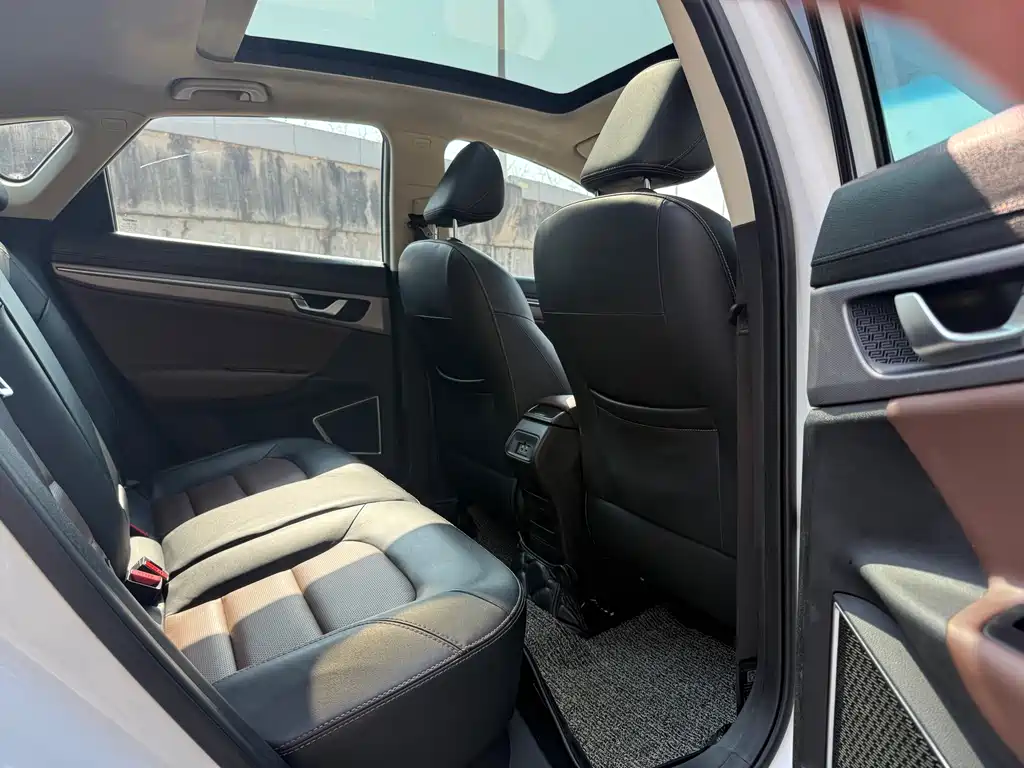 GEELY AUTOMOBILE EMGRAND GS