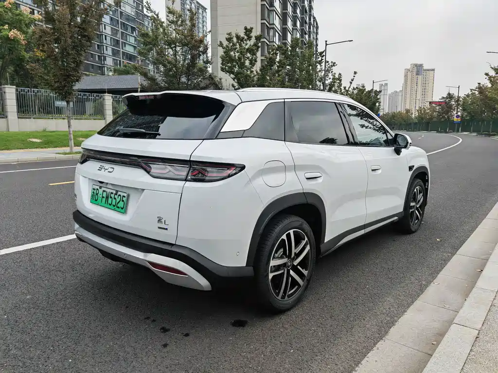 BYD L DM-i — миниатюра 6