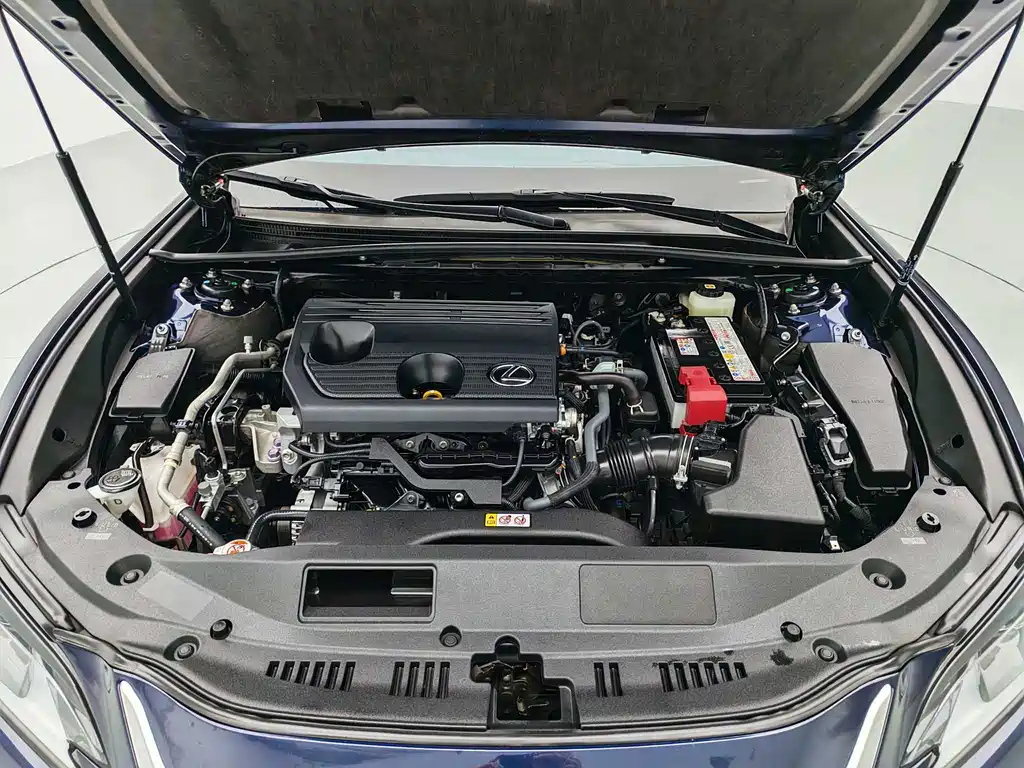 Lexus ES — миниатюра 13