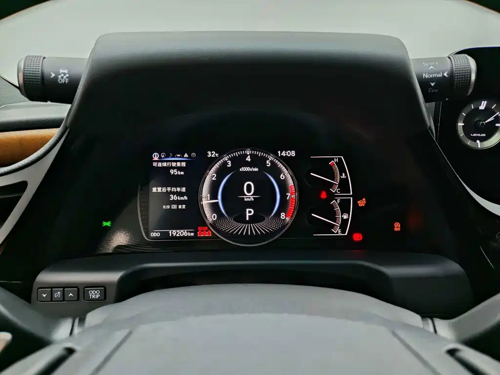 Lexus ES — миниатюра 17