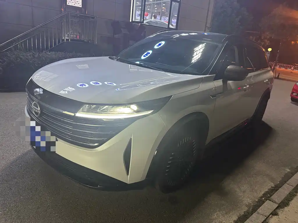 Nissan Teramont