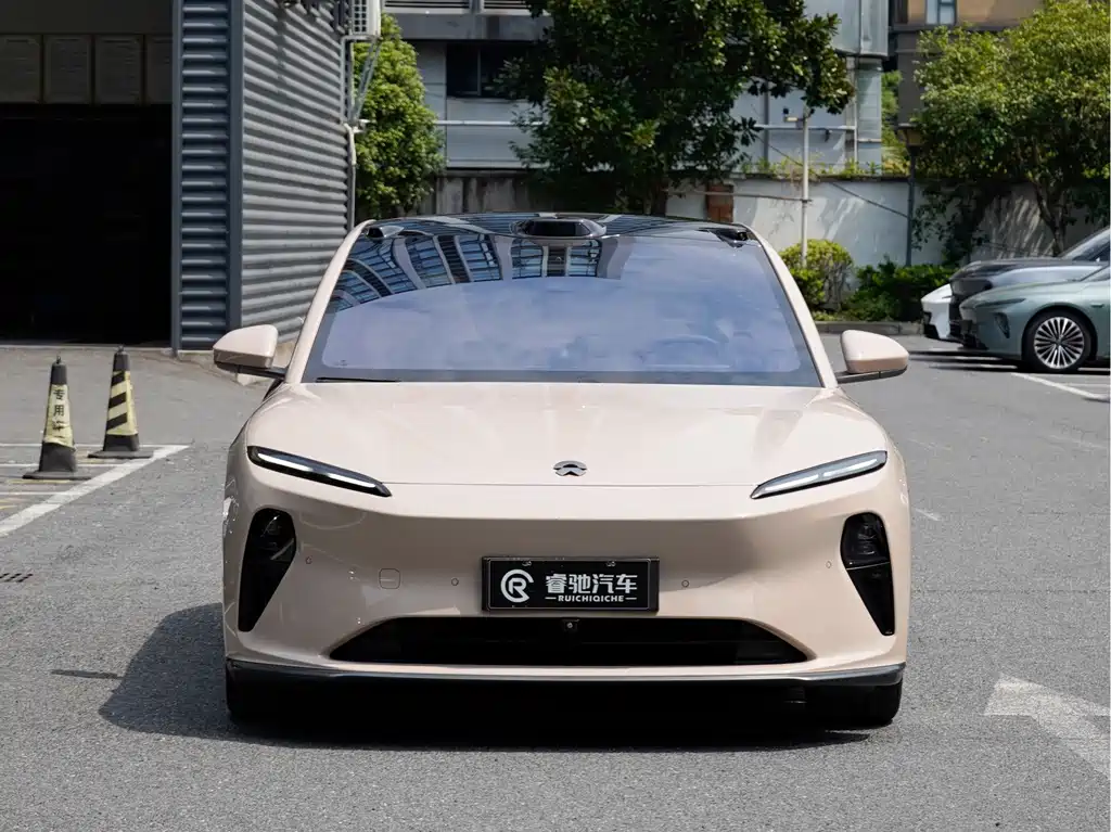 NIO ET5 — миниатюра 2