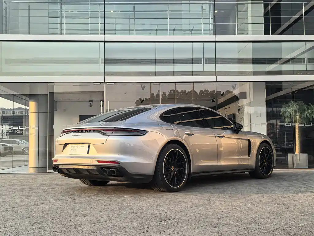 Porsche Panamera — миниатюра 4