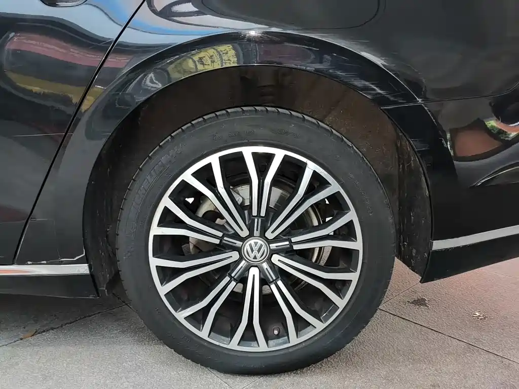 Volkswagen Phideon — миниатюра 16