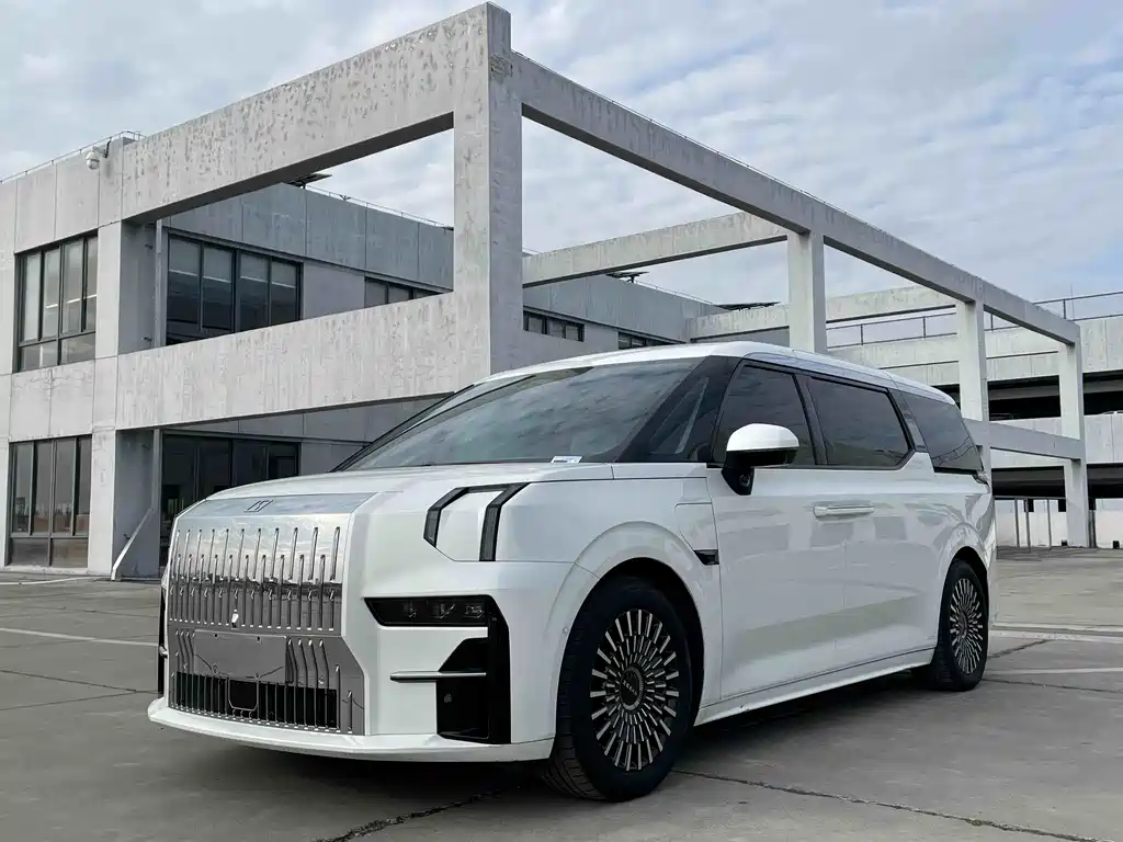 ZEEKR EXTREME KRYPTON 009