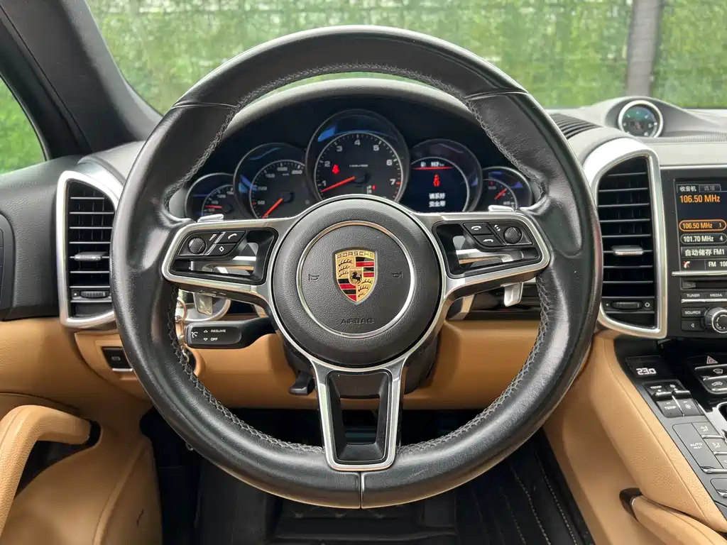 PORSCHE CAYENNE