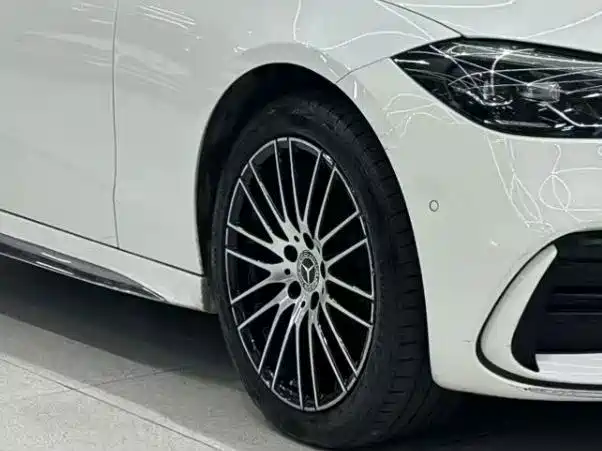 Mercedes-Benz C-Class — миниатюра 13