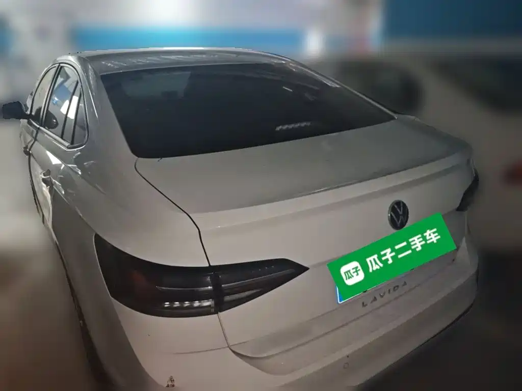 Volkswagen Lavida — миниатюра 3