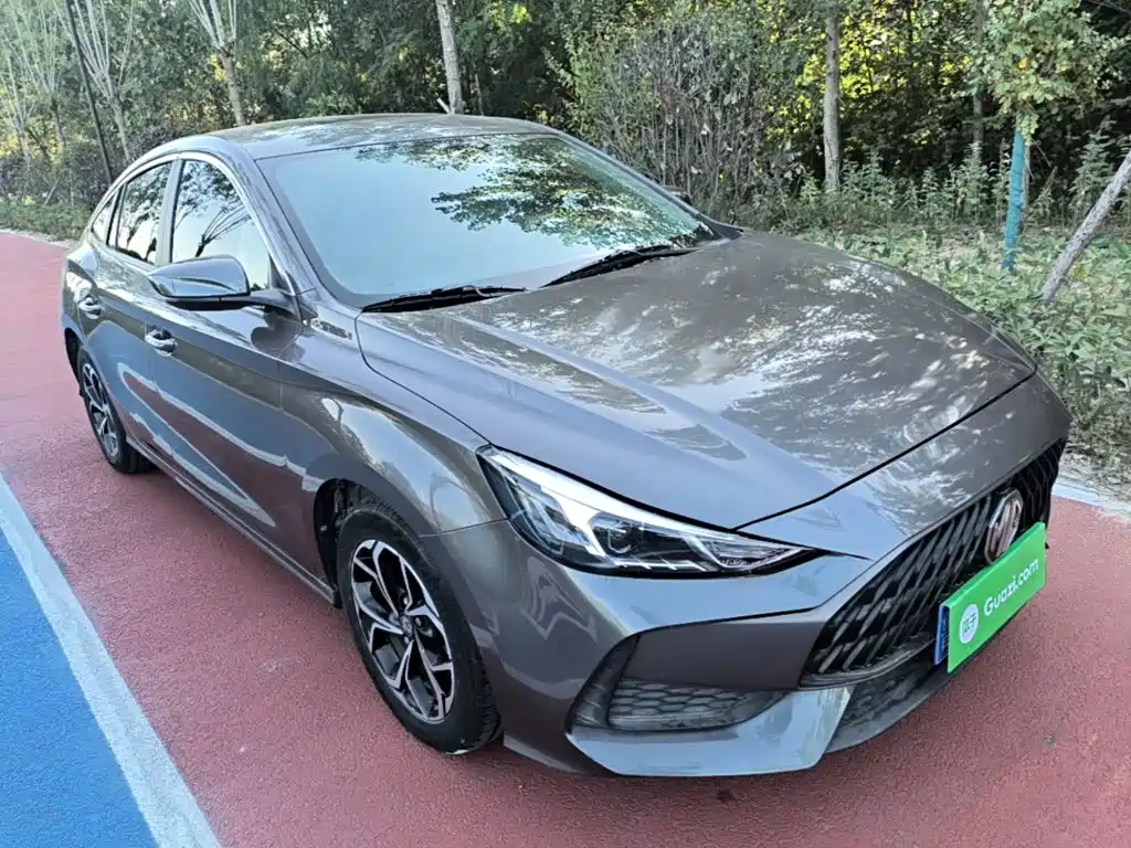 MG MG5 - фото 4