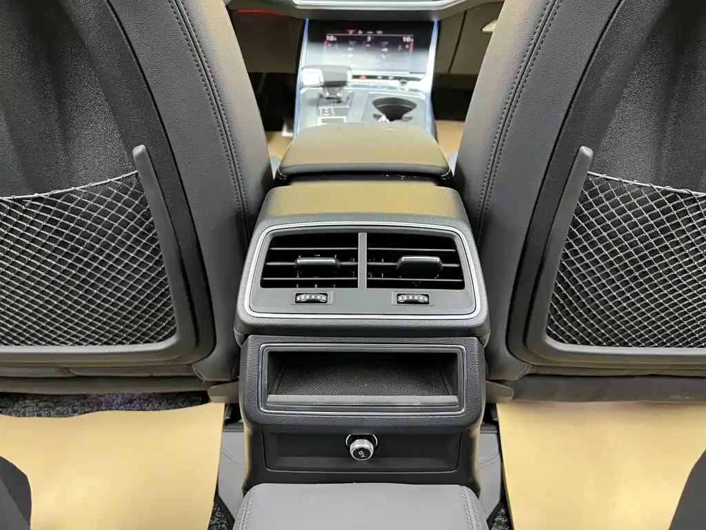 Audi A6 (Import) — миниатюра 23