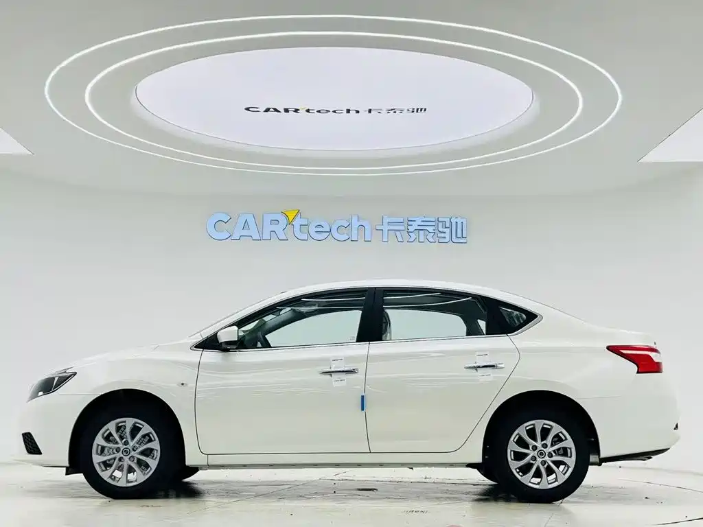 Nissan Sylphy — миниатюра 8