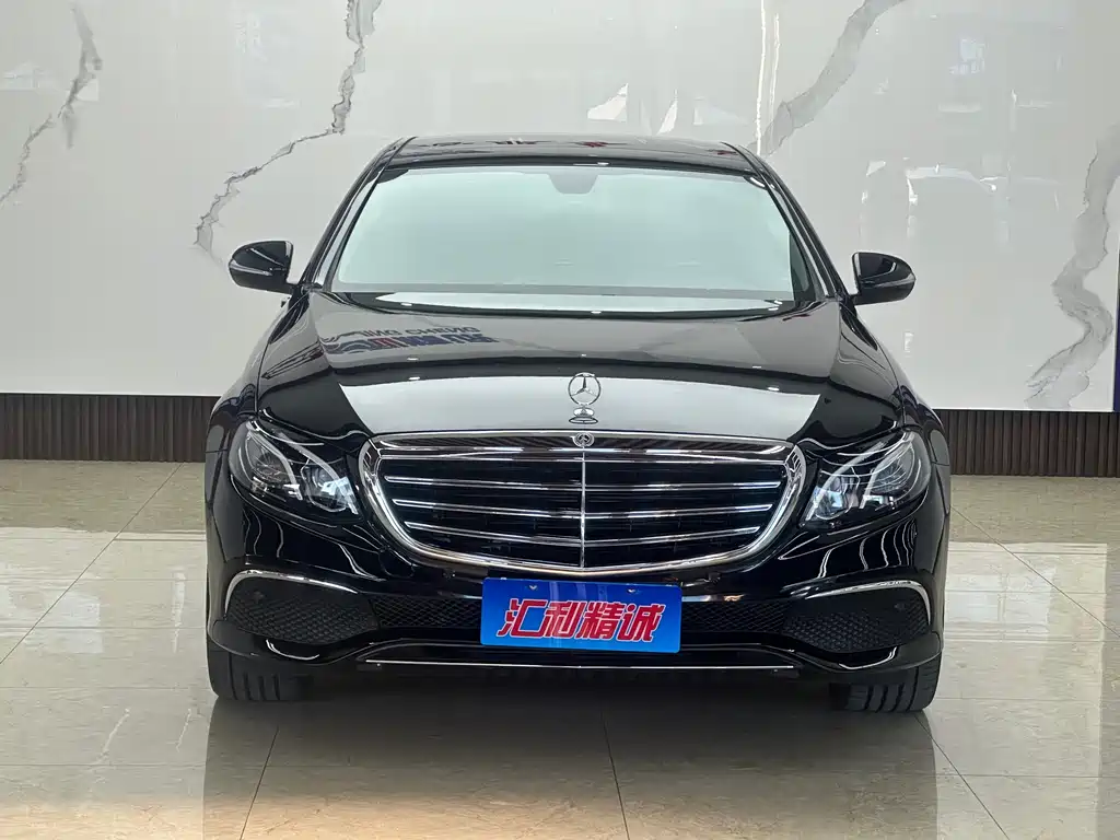 Mercedes-Benz E-Class — миниатюра 2