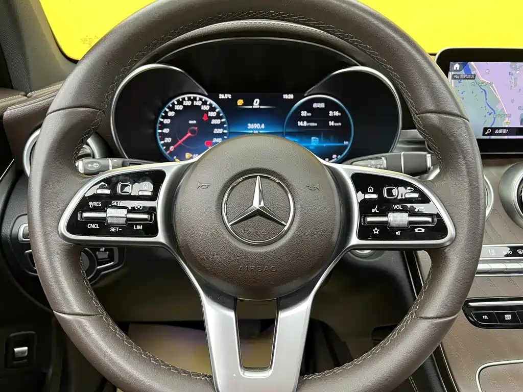 Mercedes-Benz GLC — миниатюра 16