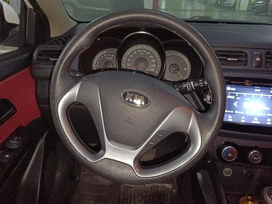 Kia K2 — миниатюра 15