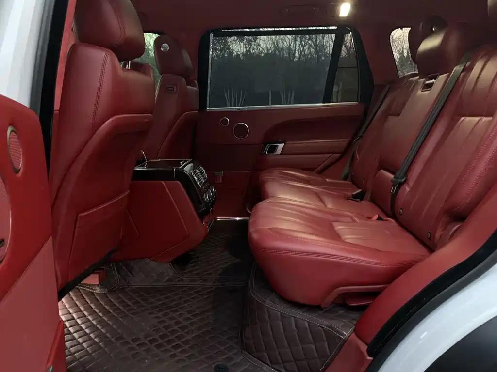 Land Rover Range Rover — миниатюра 28