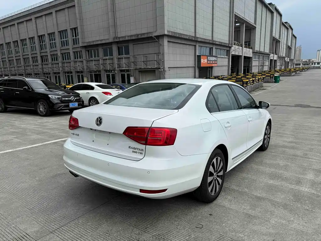 Volkswagen Sagitar — миниатюра 3