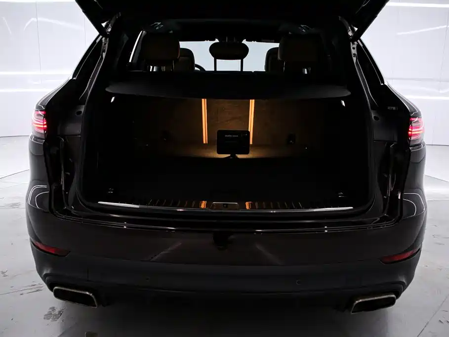 Porsche Cayenne Hybrid — миниатюра 18