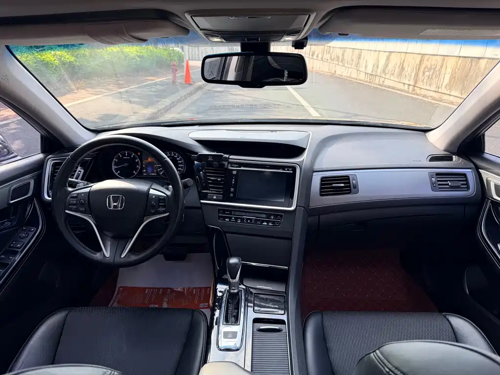 Honda Spirior — миниатюра 12