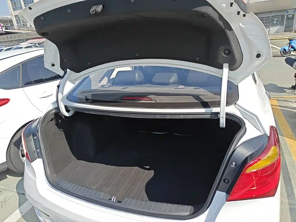 Hyundai Mistra — миниатюра 19