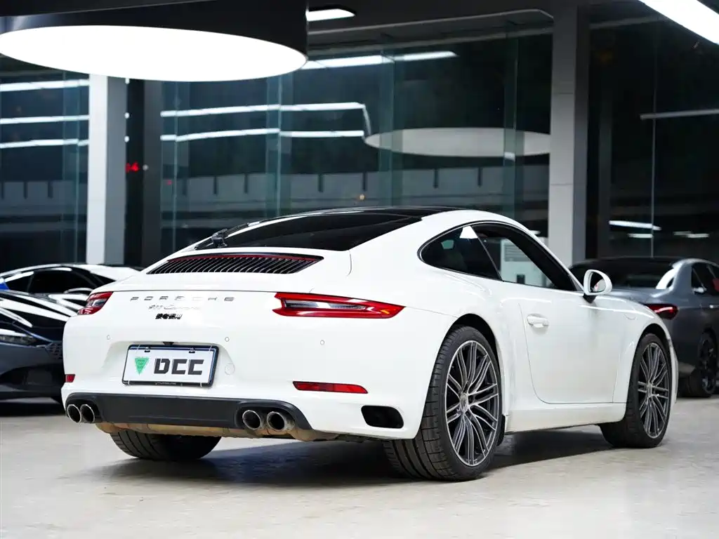 Porsche 911 2016 Carrera 3.0T