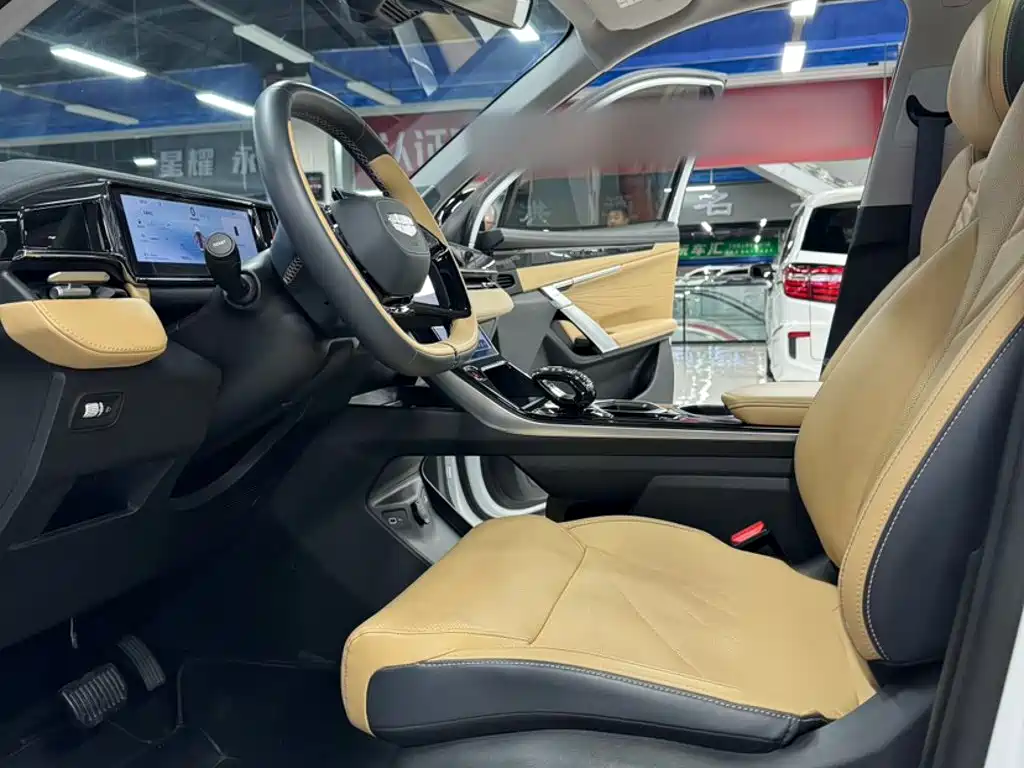 Geely Boyue L — миниатюра 7